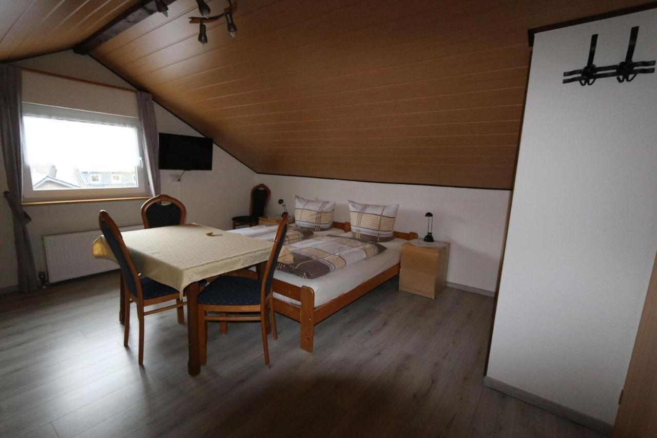 Hotel Haus Anne à Neunkirchen  Extérieur photo