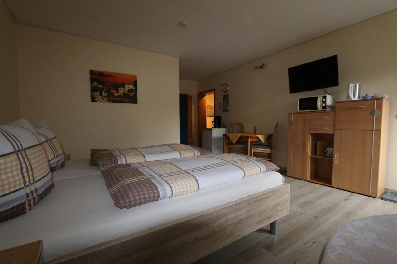 Hotel Haus Anne à Neunkirchen  Extérieur photo